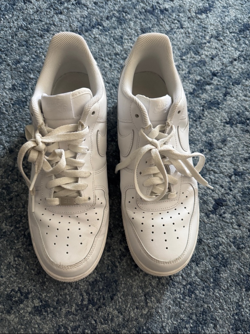 Men’s Nike White AF1 Air Force One Sneakers